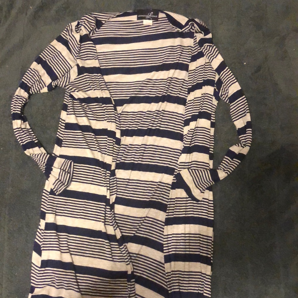 Lexington Avenue long sleeve jersey material duster.